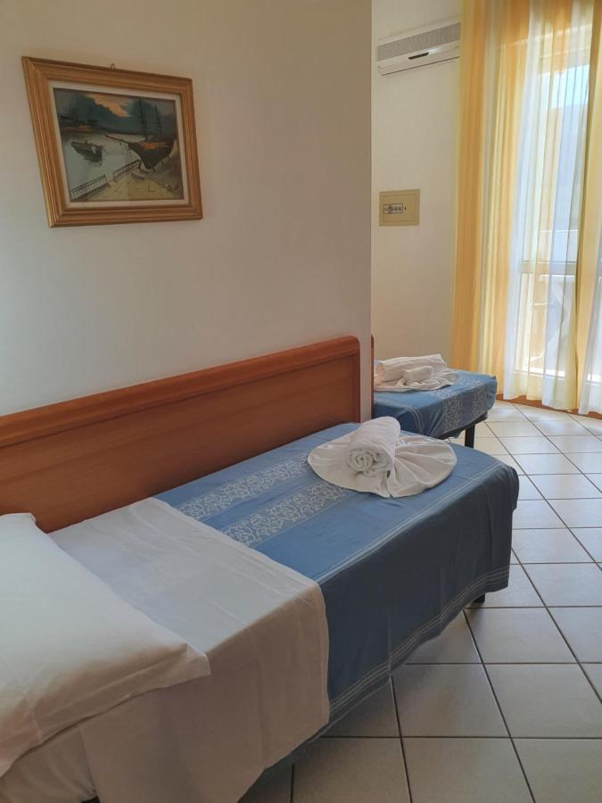 Hotel Venezia San Mauro Mare Δωμάτιο φωτογραφία